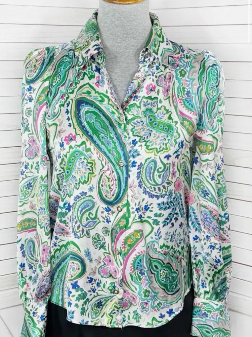 Zara Bright Paisley Button-Up Blouse with Long Sleeves Small